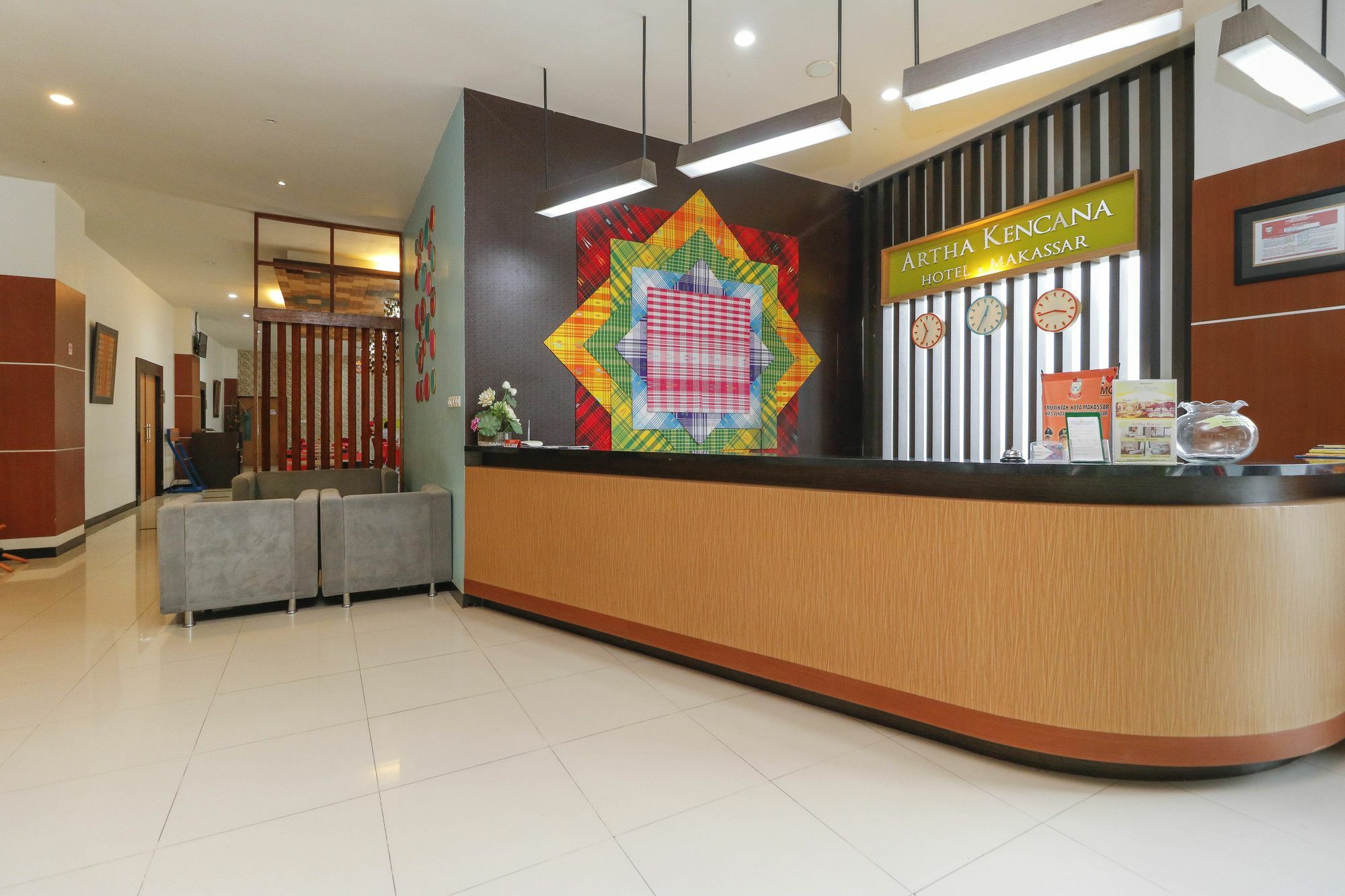 Reddoorz Plus Near Pantai Losari Макасар Екстериор снимка