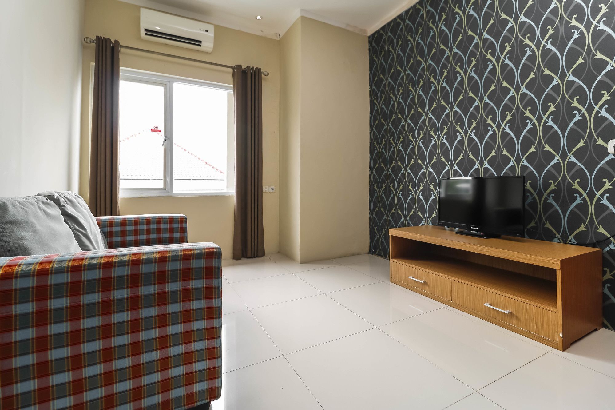 Reddoorz Plus Near Pantai Losari Макасар Екстериор снимка
